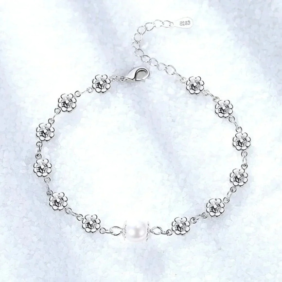Dainty 925 Sterling Silver Flower & Pearl Bracelet - Picture 1 of 5